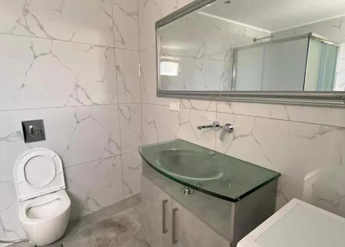 The Wave House * 斯卡拉索提罗斯